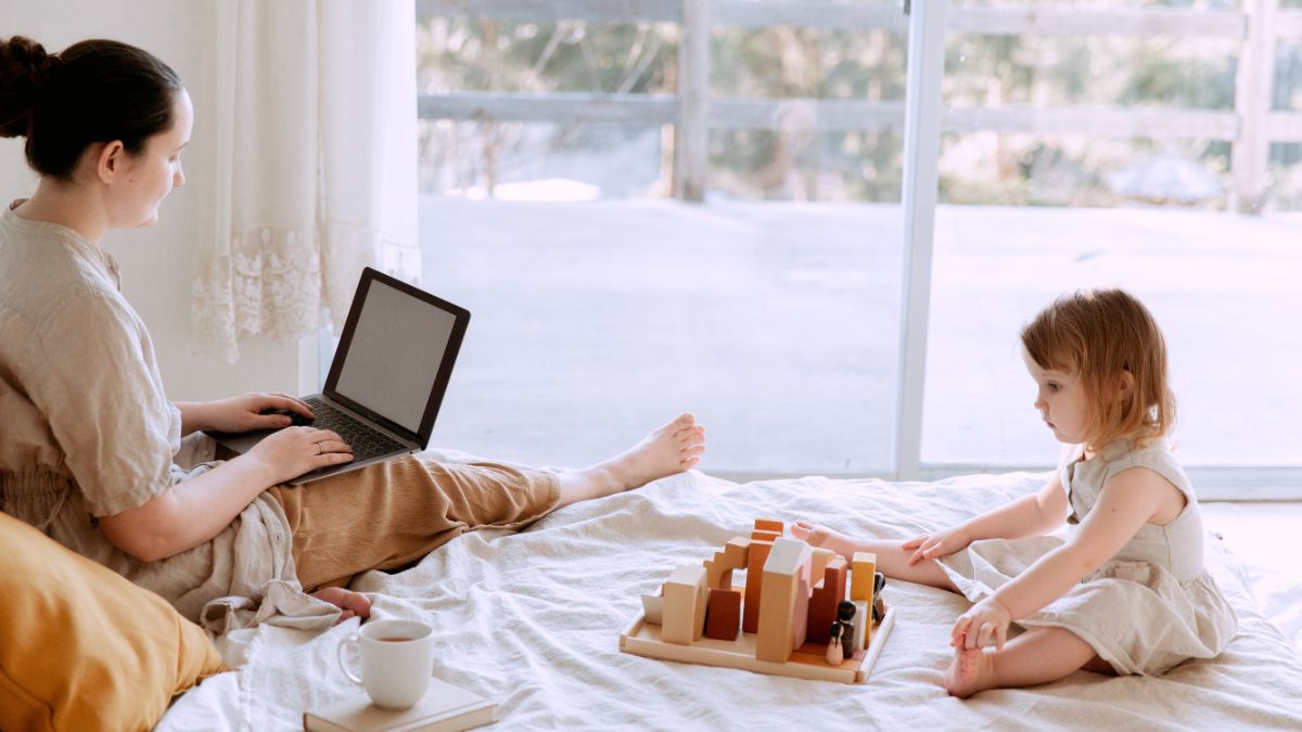 How to Work From Home With a Baby in 2024